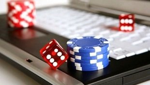 Halaman ringkasan fitur aplikasi juragan main menampilkan deposit, permainan, dan opsi penarikan